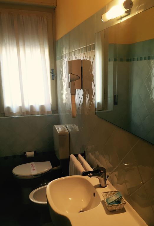 Hotel Helvetia Milano Marittima Exterior foto