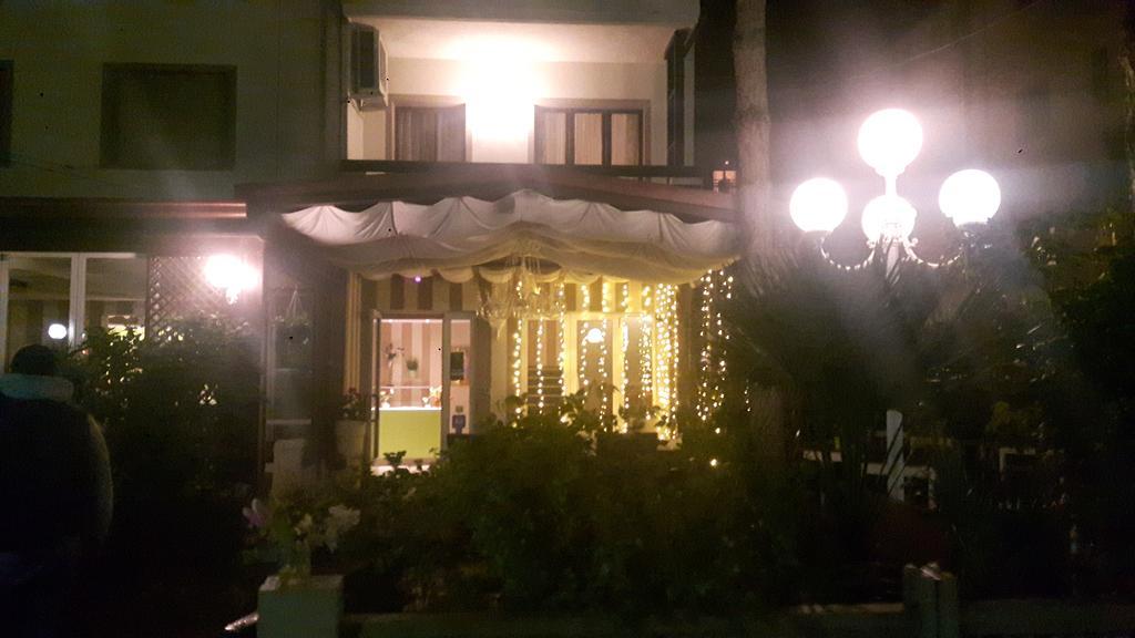 Hotel Helvetia Milano Marittima Exterior foto
