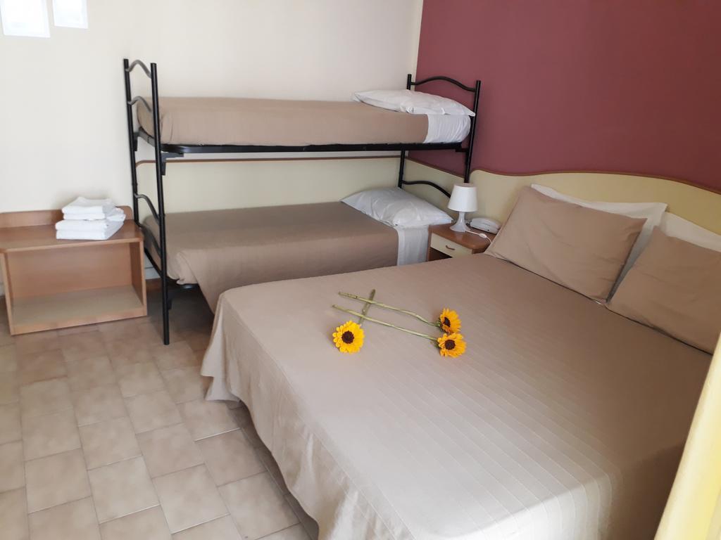 Hotel Helvetia Milano Marittima Exterior foto