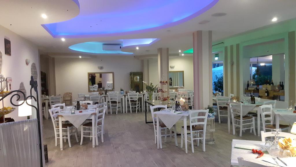 Hotel Helvetia Milano Marittima Exterior foto